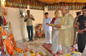 The Governor of Arunachal Pradesh Shri PB Acharya and States First Lady 
Smt Kavita Acharya offered prayers in the temples of the Capital City on the festive occasion of Holi on 13th March 2017. 